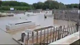 Banjir Rob Kepung Muaragembong, Permukiman hingga Makam Terendam