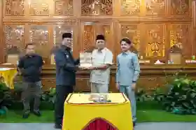 DPRD Kuansing Sahkan Perda Masyarakat Hukum Adat