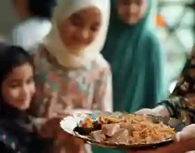 Berbagi Makanan Saat Ramadhan, Tradisi Sosial yang Penuh Makna