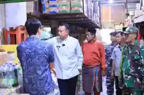 Wabup Muzamil Cek Langsung Pelabuhan, Sembako hingga BBM, Pastikan Meranti Siap Hadapi Arus Mudik Lebaran