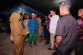 Bupati Afni Tempuh Jalan Rusak Demi Temui Warga Bumi Japan Saat Safari Ramadan