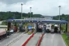 Mulai 13 Maret, Truk Besar Dilarang Melintas di Tol Pekanbaru&ndash;Dumai