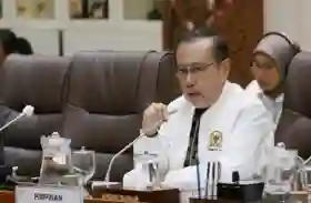 DPR Usul Program MBG Masuk dalam Undang-Undang