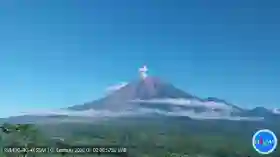 Gunung Semeru Erupsi dan Muntahkan Abu Vulkanik, Warga dalam Radius 5 Km Diminta Tak Beraktivitas