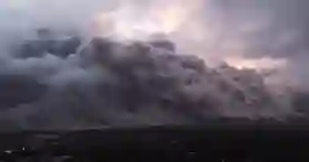 Ribuan Orang Dievakuasi Setelah Gunung Mayon di Filipina Erupsi