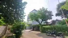 Anggota BPK Haerul Saleh Meninggal, Ini Kronologi Kebakaran Rumah di Jaksel.