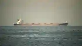 Kapal Perusahaan Prancis Diserang di Selat Hormuz, Awak Luka-luka.