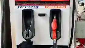 Kata Pertamina soal Harga Pertamax Tetap, tapi Pertamax Turbo-Dex Naik.