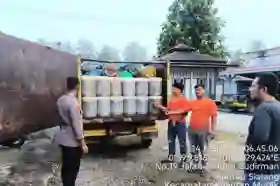 Ketersediaan Energi Terancam, Truk Pengangkut BBM Ilegal Dicegat di Lintas Riau-Sumbar