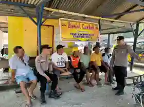 Jumat Curhat di Cempedak Rahuk, Polsek Tanah Putih Ajak Warga Aktif Jaga Kamtibmas