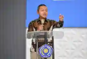 Prabowo Ingin Bahasa Prancis dan Portugis Diajarkan di Sekolah, Kemendikdasmen Buka Suara
