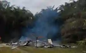  Ditinggal ke Bengkalis, Rumah Bantuan Milik Anak Yatim Piatu di Bungaraya Siak Rata dengan Tanah
