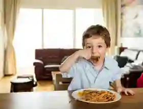 4 Makanan Ini Bisa Menurunkan IQ Anak