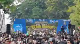 Kue Ketan Talam Durian Sepanjang 1 Kilometer Pecahkan Rekor Dunia di Pekanbaru