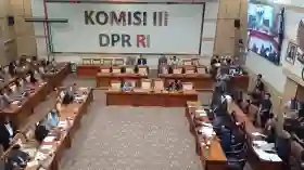 RUU Polri Resmi Disahkan Menjadi Undang-Undang