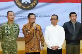 Wakil Ketua I Satgas PRR Letjen TNI Richard Tampubolon dampingi Ketua Satgas : Satgas PRR Minta K/L dan Pemda Tancap Gas Pemulihan Permanen