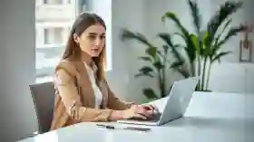Ketahui Bahaya Duduk Tak Ergonomis Sambil Bekerja, Usia Muda Bisa Diserang Sakit Ini