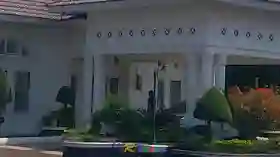 Orang-orang Bermasker Keluar Masuk Rumah Sekda Kuansing