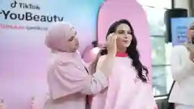 Tips Merias Wajah Sesuai Warna Kulit, Langsung dari Kreator Konten