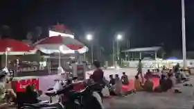 Halaman Markas Polres Dumai Diserbu 100 Warga Untuk Nobar Piala Dunia, Pelaku UMKM Ikut Cuan