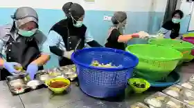 Harvianto Bersyukur Dana Pusat Cair, SPPG di Siak Kembali Layani Ribuan Penerima MBG  