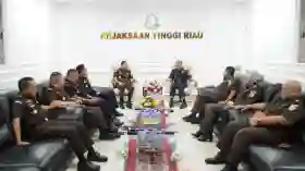 Kejati Riau dan Bea Cukai Perkuat Sinergi Penegakan Hukum Kepabeanan
