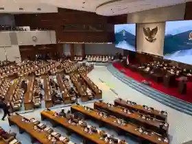 DPR Resmi Setujui Tujuh Anggota KIP Periode 2026-2030, Ini Daftar Lengkapnya