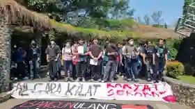 Demo Mahasiswa ITB Suarakan 4 Tuntutan