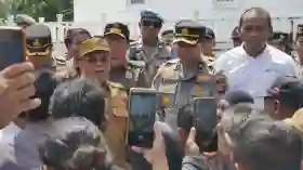  Bupati H. Bistamam Respons Cepat Aspirasi Massa Aksi PT Sandora, Siap Fasilitasi Penyelesaian Persoalan
