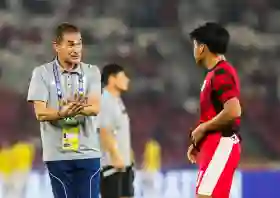 Suara Habis, Gerald Vanenburg Ungkap Kondisinya Jelang Kawal Timnas Indonesia U-23 di Final