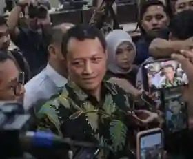 Mantan Jampidsus Febrie Adriansyah Resmi Ditahan, Kejagung Beberkan Alasan Penempatan di Rutan KPK