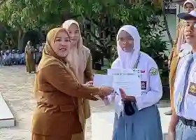 Siswi SMAN 2 Dayun Sabet Emas Olimpiade Kedokteran Dasar Tingkat Nasional