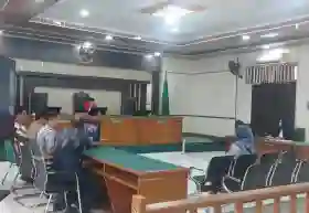 Dokter Ternama Riau Dihina Istri Rekan Sejawat, Pelaku Didenda Rp5 Juta