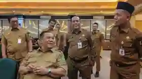  Plt Gubri Ajak Pegawai Pemprov Riau Cek Kesehatan Gratis Menyambut HUT ke-69 Riau