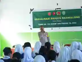 Bentengi Generasi Muda dari Paham Radikal, Satgas TMMD Ke-129 Kodim 1505/Tidore Gelar Sosialisasi di SMA Negeri 6 Haltim