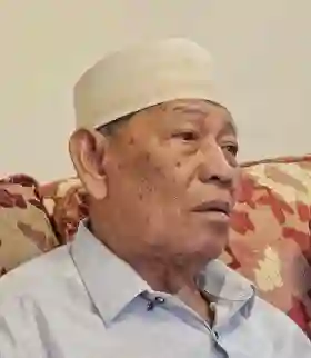 Terkejut, Mantan Gubernur Riau Saleh Djasit Minta Jawa Pos Hargai Jasa Rida K Liamsi