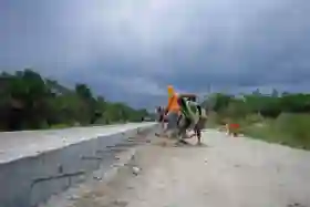 Perbaiki 27 Kilometer Jalan di Mahato, Pemprov Riau Ajak Perusahaan Kolaborasi