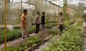  Bhabinkamtibmas Tinjau Green House Santri di Ukui Pelalawan
