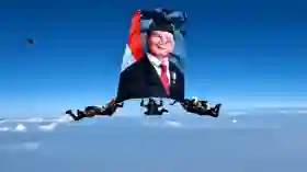 Foto Prabowo Berkibar di Langit Saat HUT Polri
