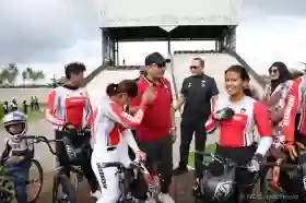 Peraih Emas BMX Hangzhou 2022 Ingin Tetap Berkontribusi, CdM Todotua Apresiasi Keseriusan Atlet