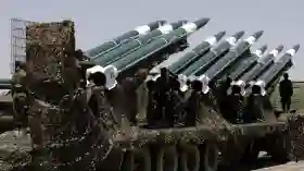 Mendidih! Houthi Luncurkan Rudal ke Arab Saudi  