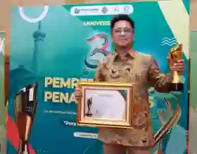 CEO Master Bagasi Amir Hamzah Raih Pemred Award 2026, Sukses Bawa UMKM Indonesia Tembus Pasar Global