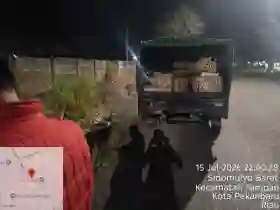 Patroli Malam DLHK Berbuah Hasil, Pembuang Sampah Ilegal di EcoGreen Pekanbaru Ditindak