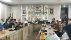 Budayawan dan Akademisi Dorong Perubahan Nama Jawa Barat Menjadi Provinsi Sunda