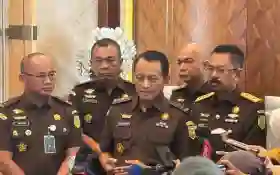 Usut TPPU Eks Jampidsus, Kejagung Periksa Pengusaha Tan Kian dan Ferry Hongkiriwang