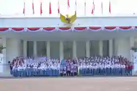 Hari Anak Nasional, Ratusan Pelajar Kunjungi Istana Kepresidenan