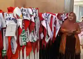 Bantuan Tenda CSR Bank Riau Kepri Syariah Pangkas Biaya Operasional UMKM Rokan Hilir