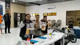 Dua Kurir Jaringan Internasional Ditangkap Polres Bengkalis, Sabu Hampir 1 Kg Diamankan