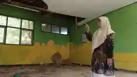 Musala Jadi Kelas Darurat, Siswa SDN Gunung Batu Tetap Semangat