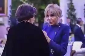 Macron Sewa Detektif Buntuti Influencer Kasus Identitas Gender Istri